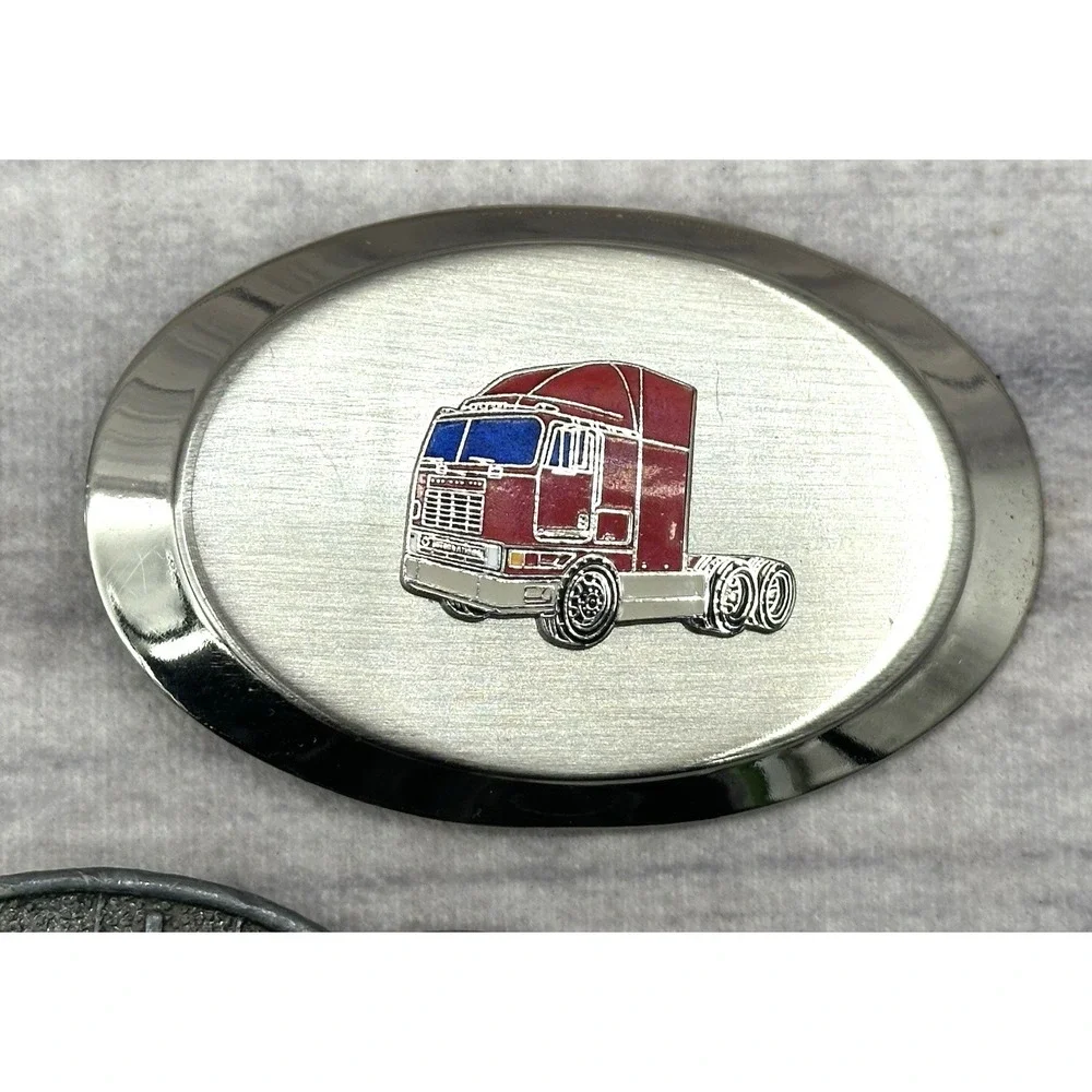3 VINTAGE TRUCKING BELT BUCKLES - FREIGHTLINER BY TONKIN INC / 2 UNMARKED‎